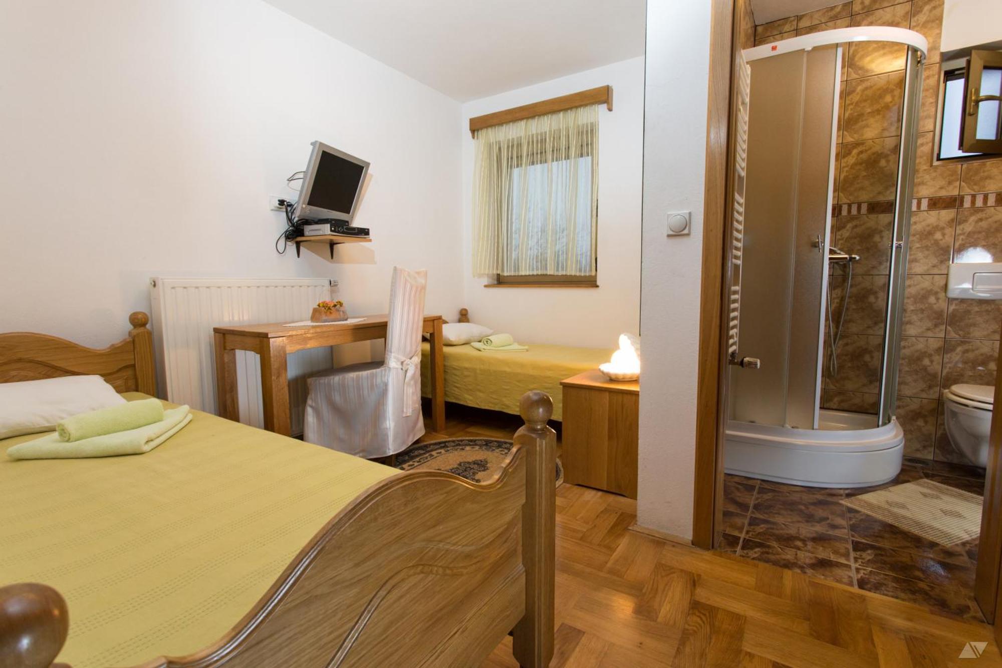 Jasenovac Kod Ribica B&B 외부 사진