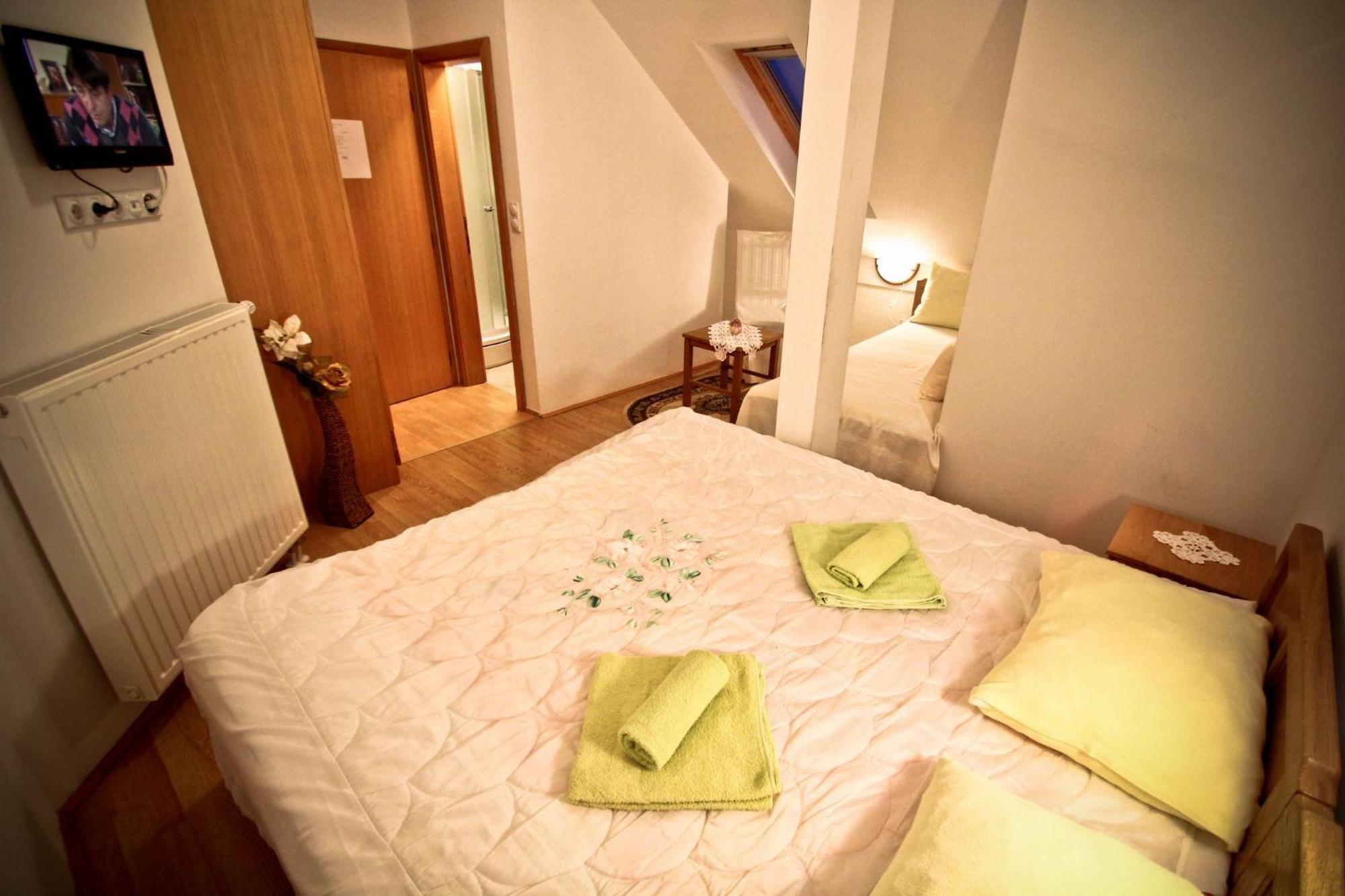 Jasenovac Kod Ribica B&B 외부 사진
