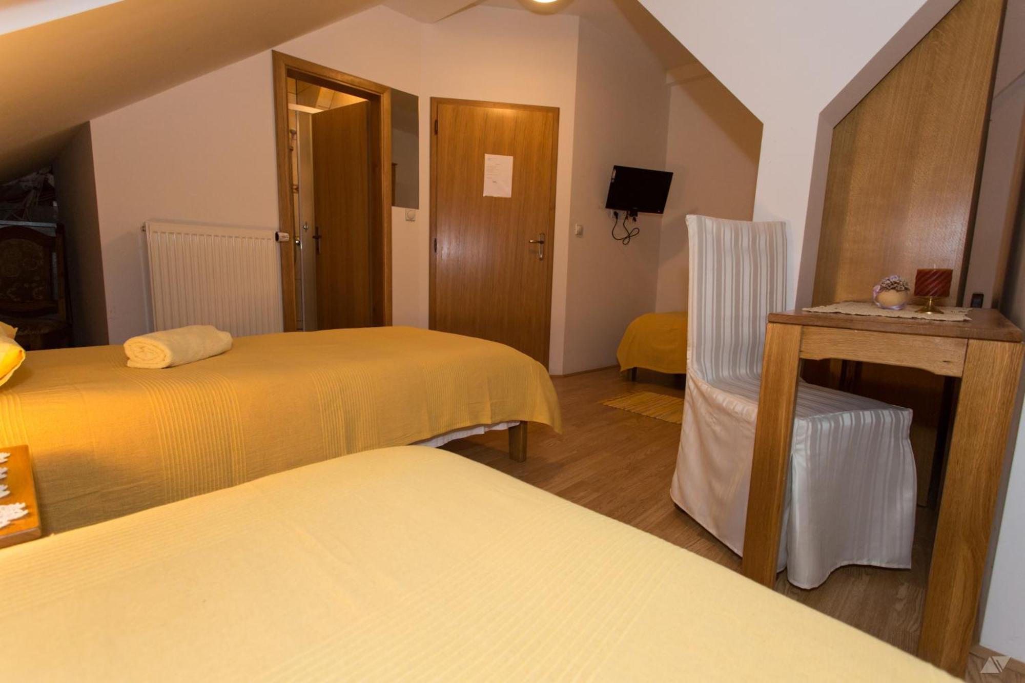 Jasenovac Kod Ribica B&B 객실 사진