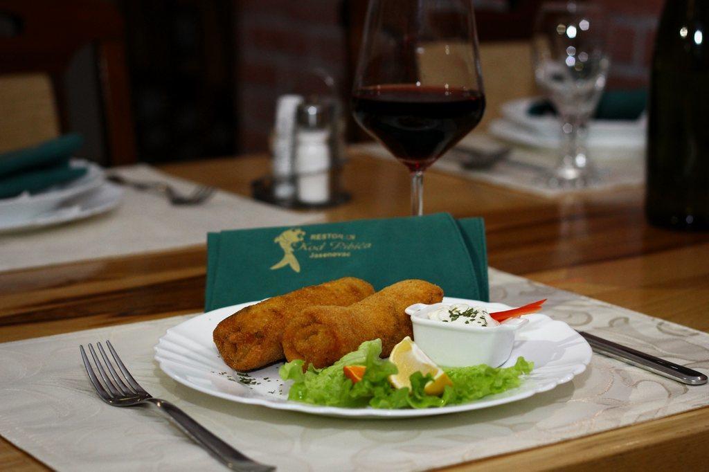 Jasenovac Kod Ribica B&B 외부 사진